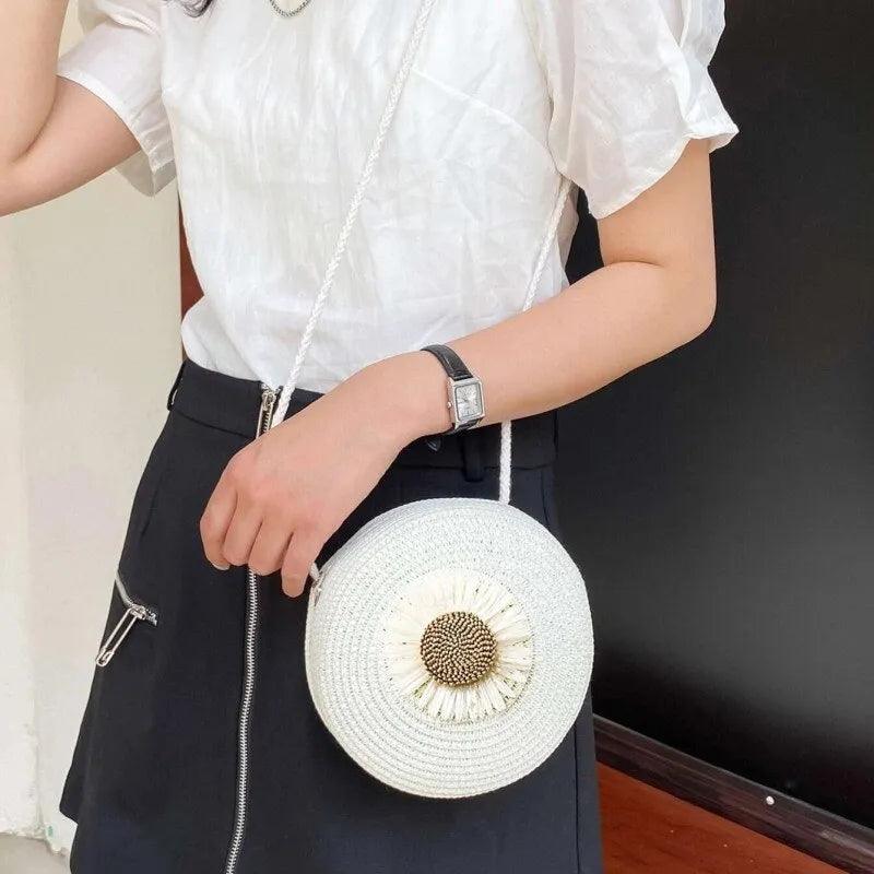 FloralBloom: Bolsa de Ombro Vintage para a Praia - MEGAGI